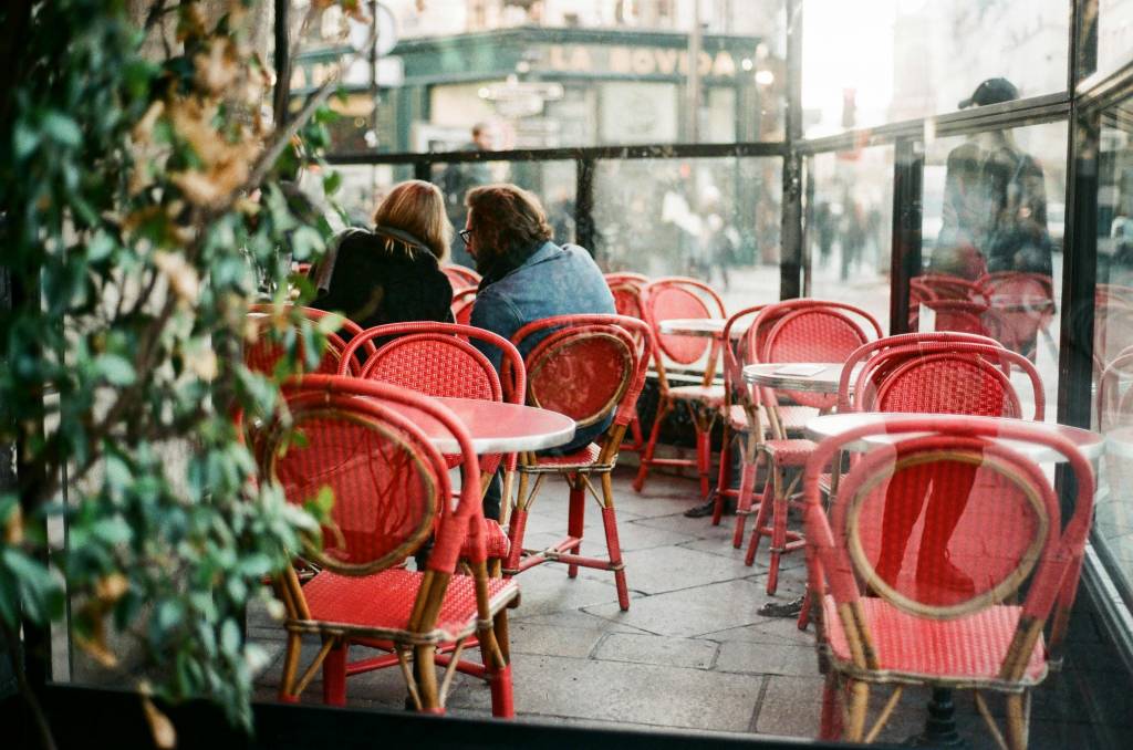 Entretenir ses chaises de restaurant pour une longévité optimale